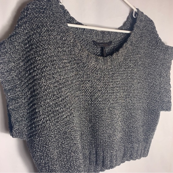 BCBGMaxAzria sweater crop top shirt tank - Picture 2 of 9